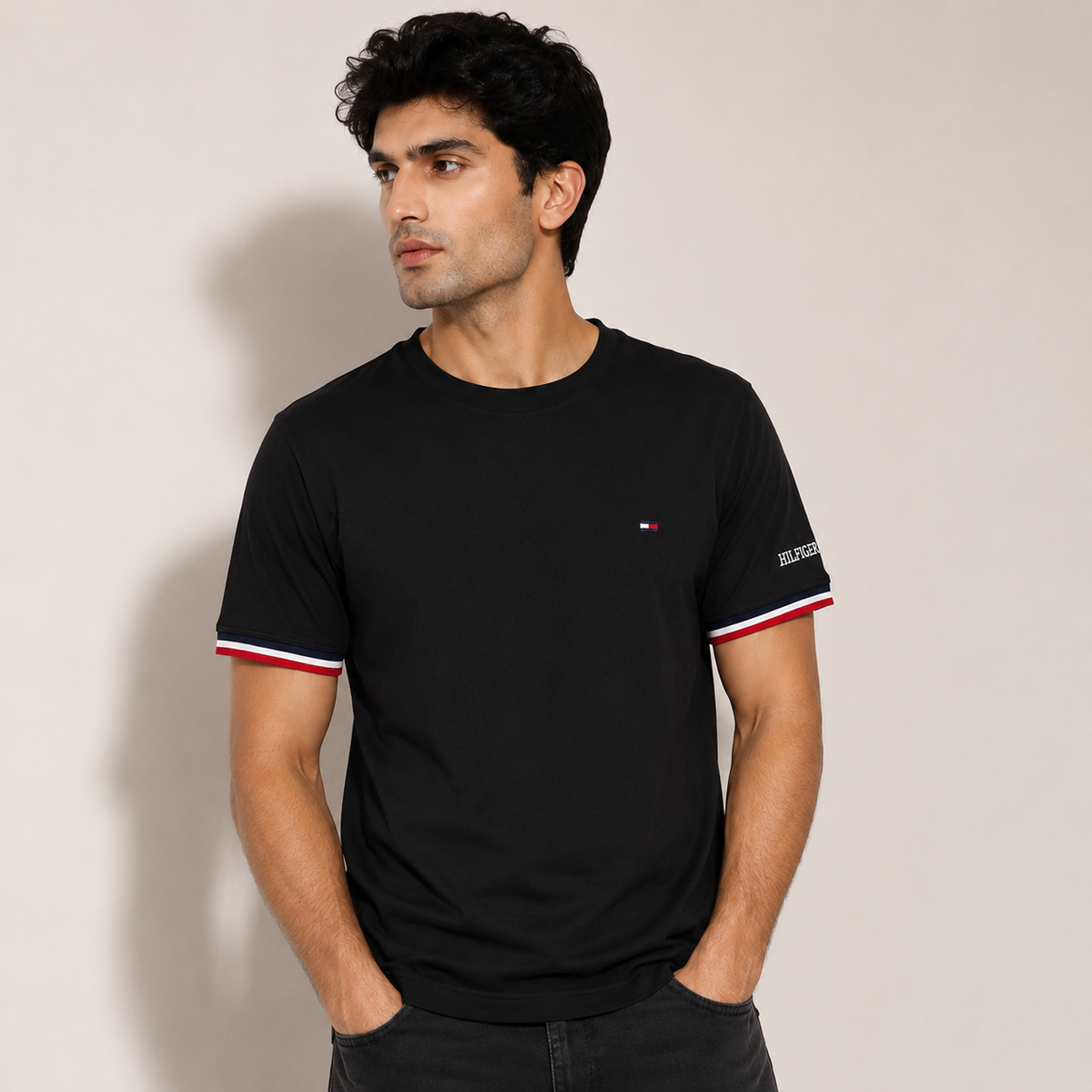 TOMMY SIGNATURE TIPPED T-SHIRT (BLACK)