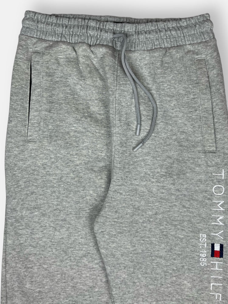 Tommy premium Fleece Tracksuit (Heather Grey)